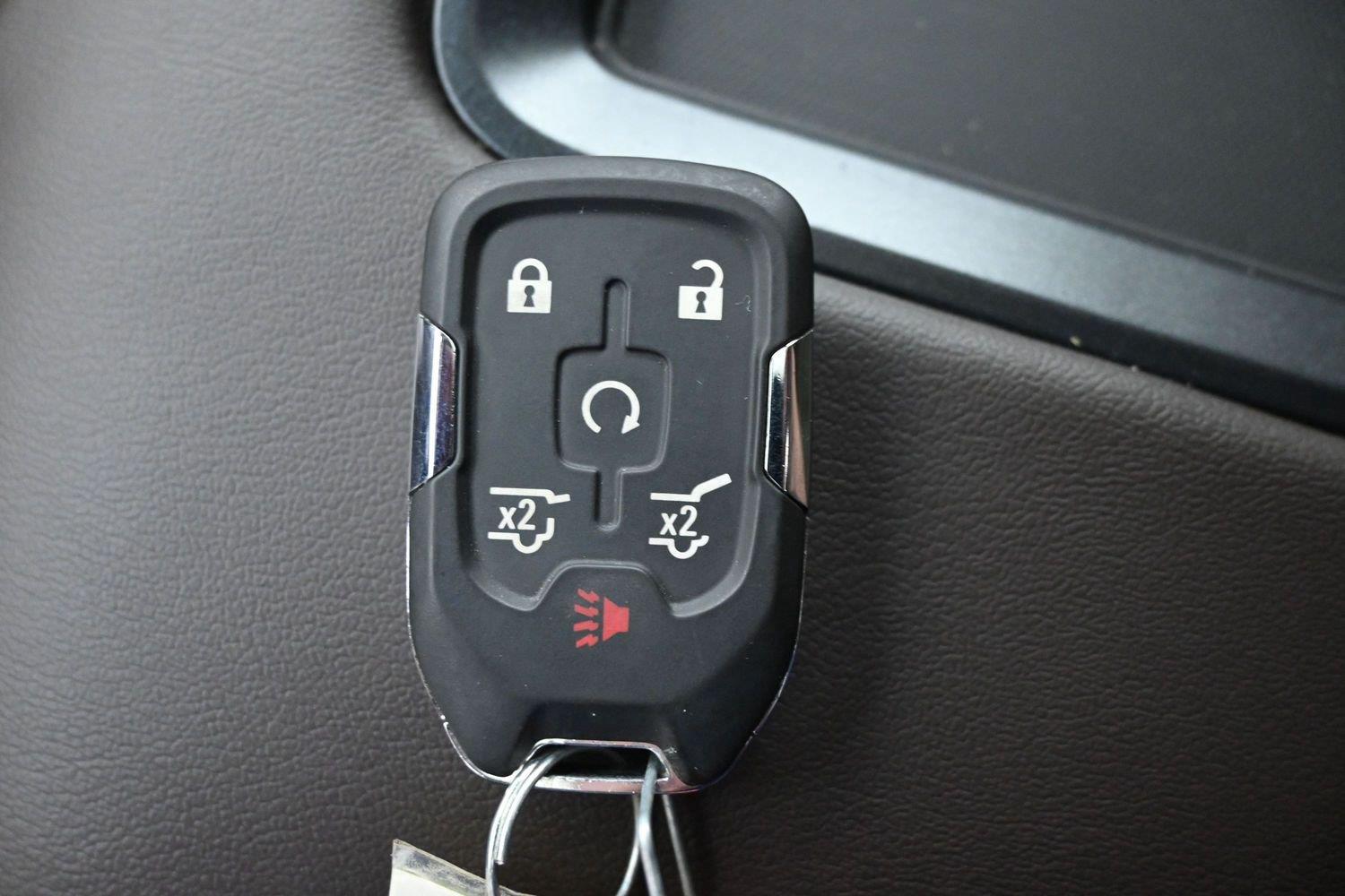 Used 2018 Silver Ice Metallic Chevrolet LT image 38