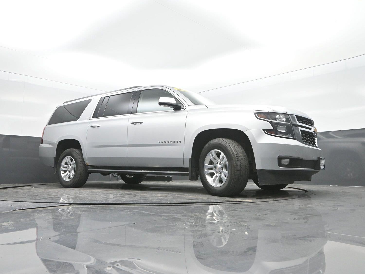 Used 2018 Silver Ice Metallic Chevrolet LT image 41