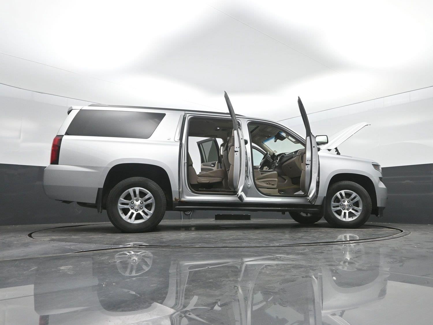 Used 2018 Silver Ice Metallic Chevrolet LT image 57