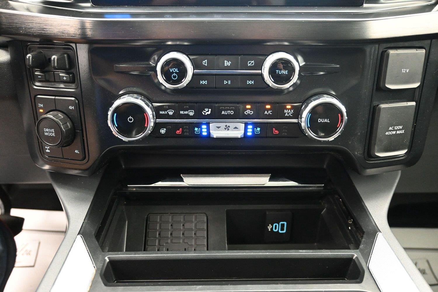 Used 2024 Carbonized Gray Ford LARIAT image 33