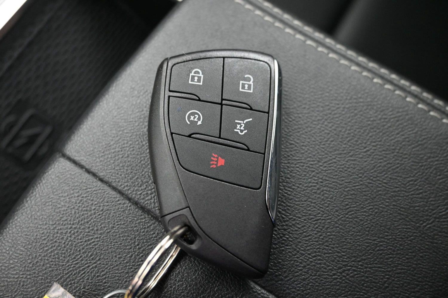 Used 2026 Sterling Metallic GMC AWD Denali image 33