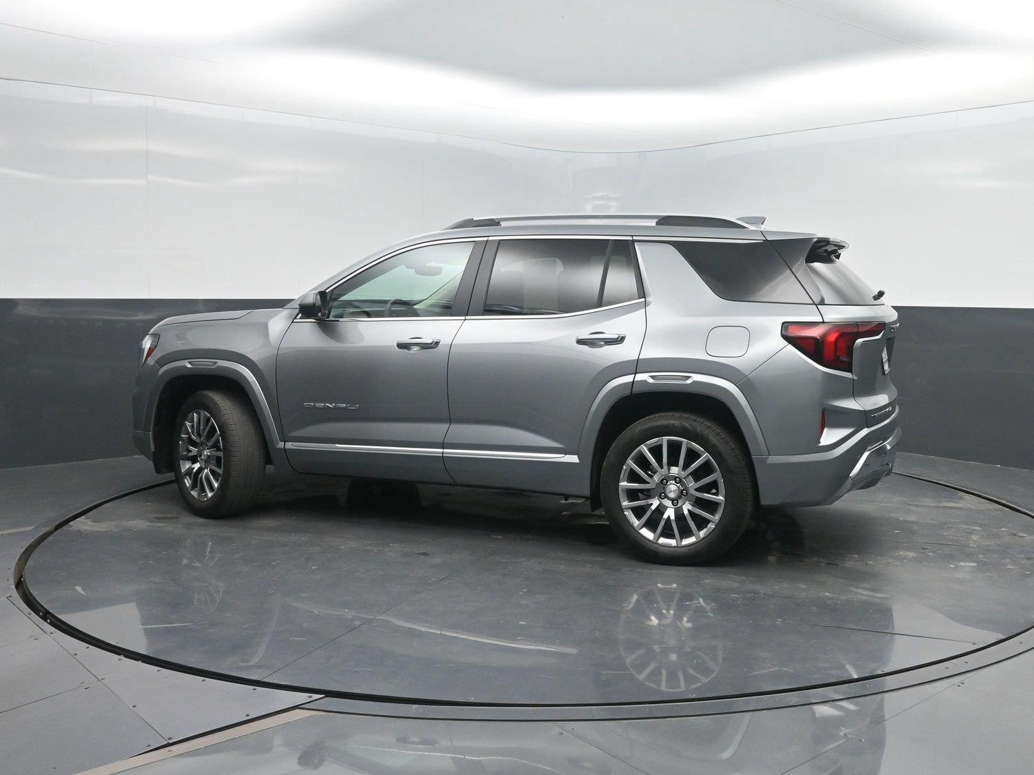 Used 2026 Sterling Metallic GMC AWD Denali image 41