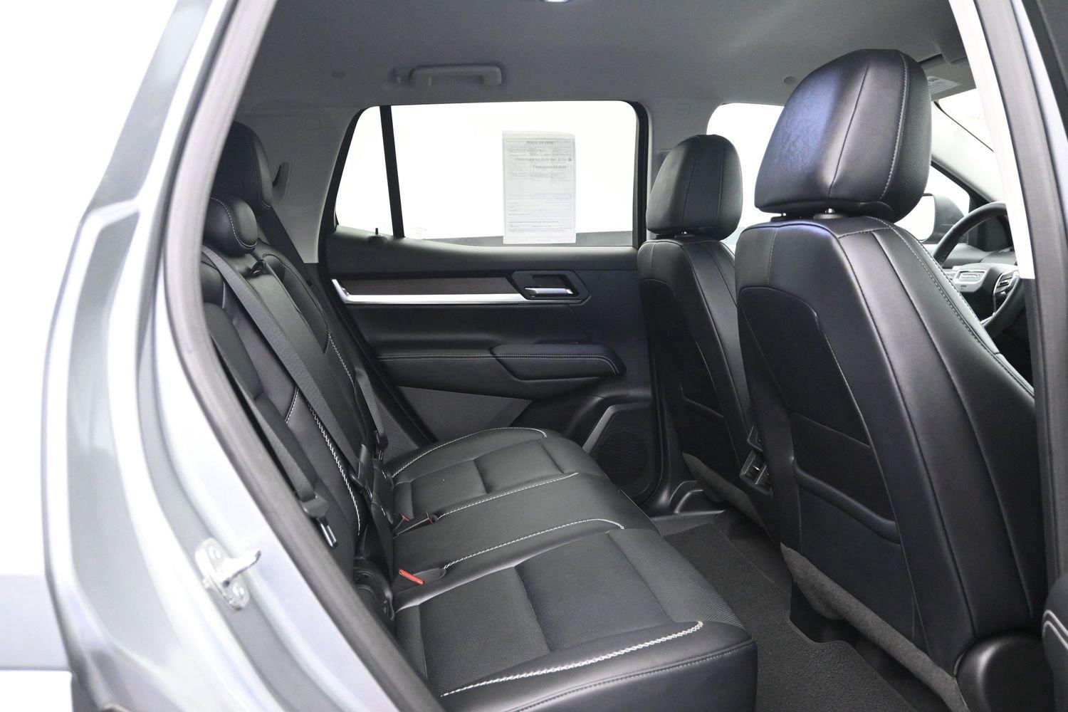 Used 2026 Sterling Metallic GMC AWD Denali image 13