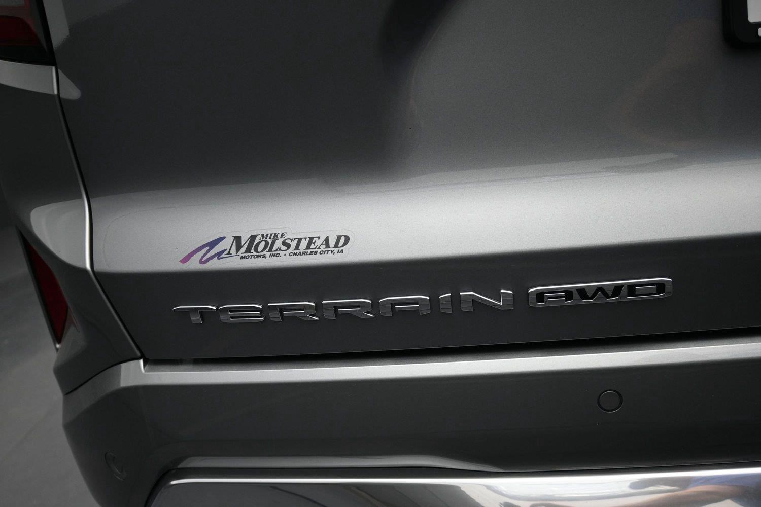 Used 2026 Sterling Metallic GMC AWD Denali image 16