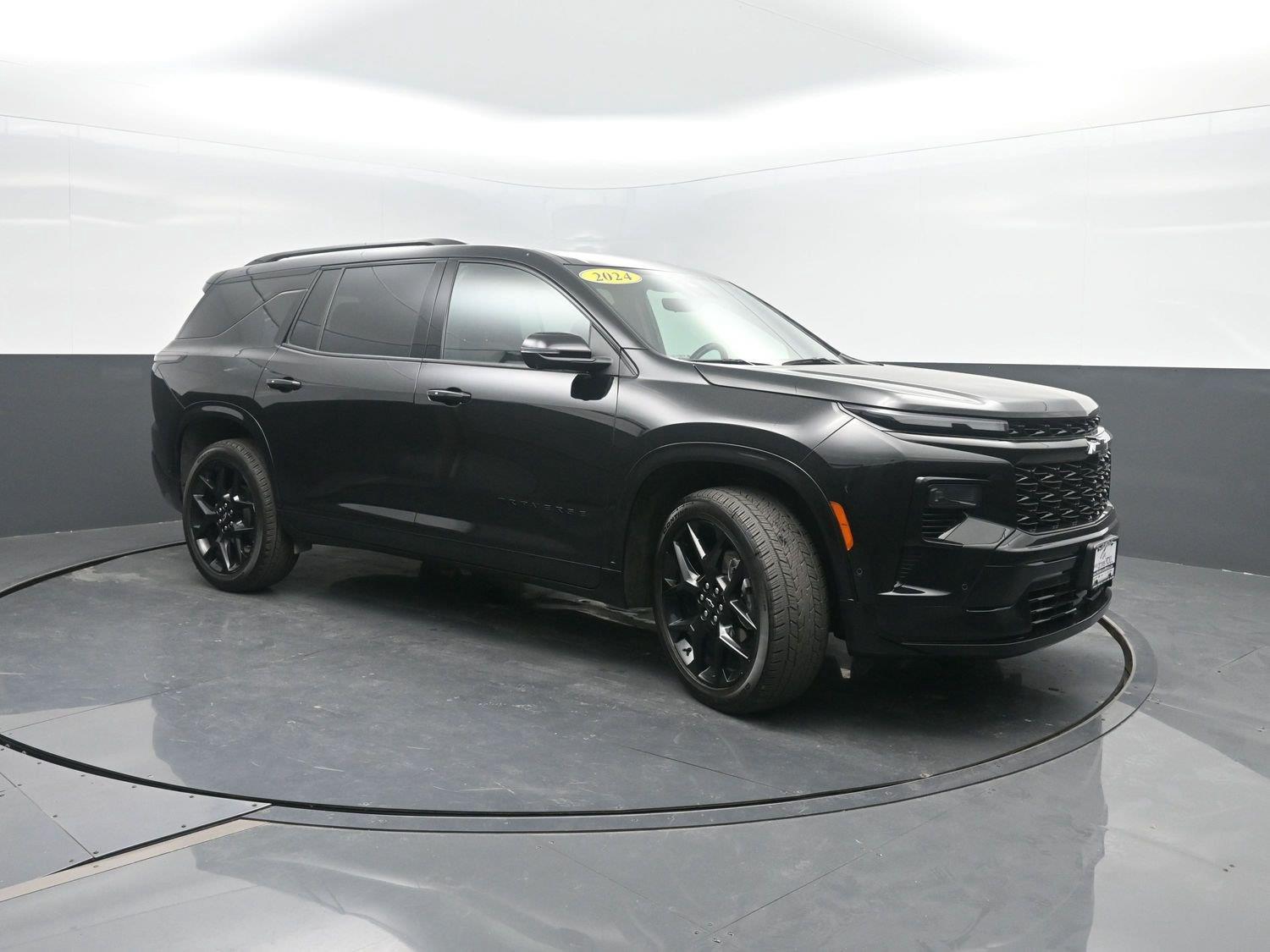 Used 2024 Mosaic Black Metallic Chevrolet FWD RS image 4