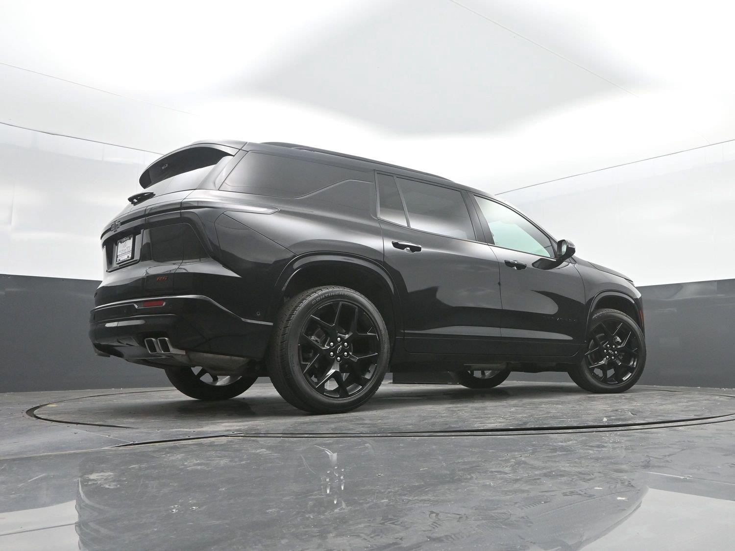 Used 2024 Mosaic Black Metallic Chevrolet FWD RS image 40