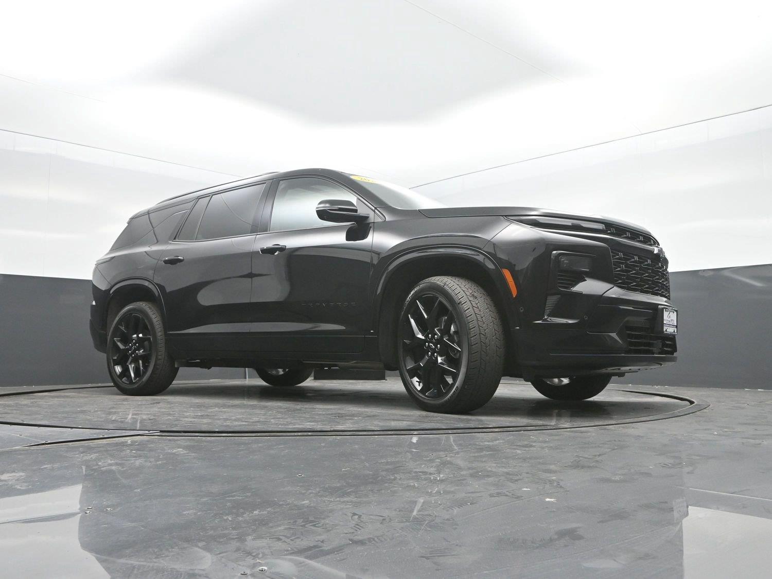 Used 2024 Mosaic Black Metallic Chevrolet FWD RS image 41