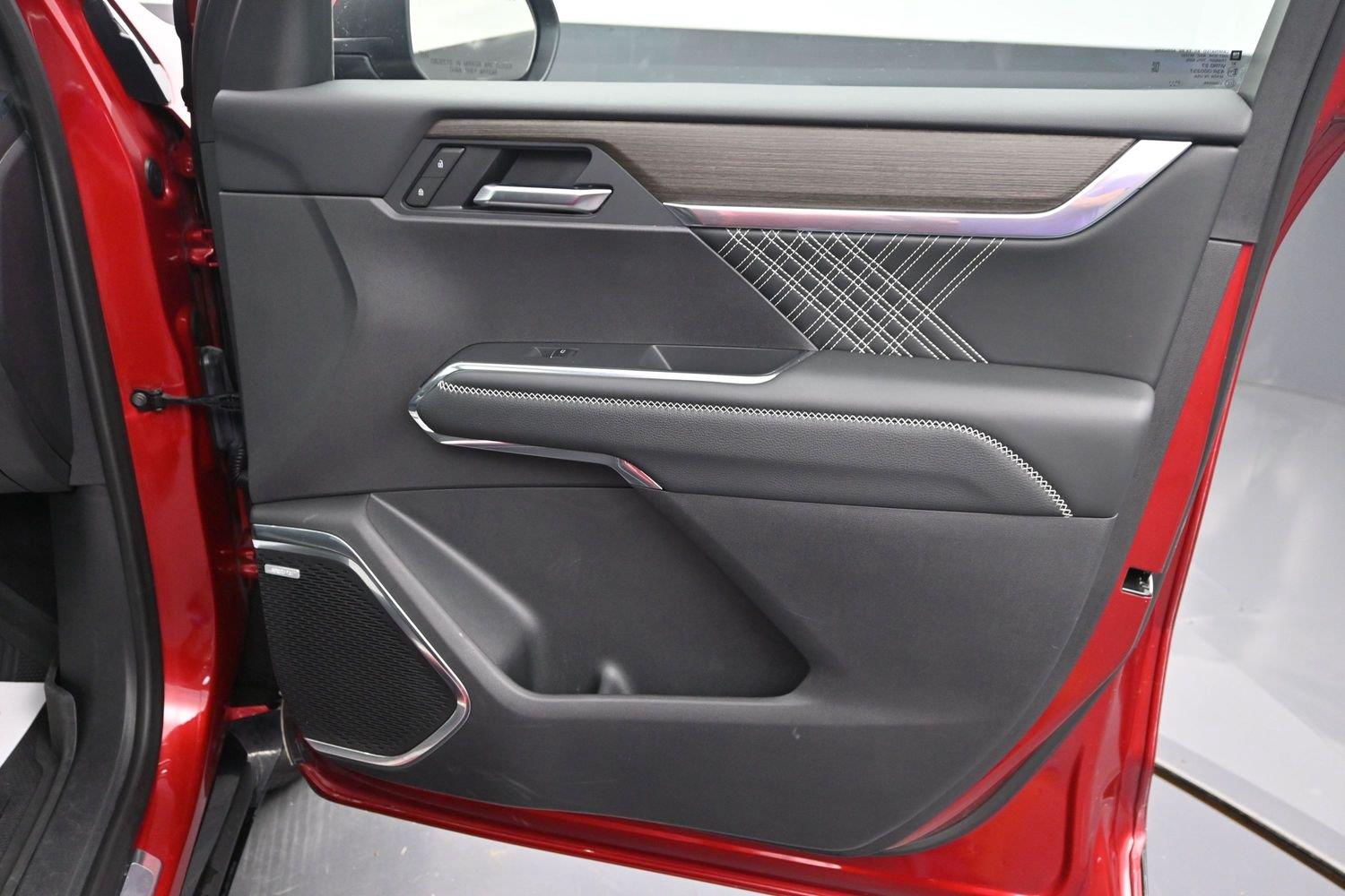Used 2025 Volcanic Red Tintcoat GMC AWD Denali image 9