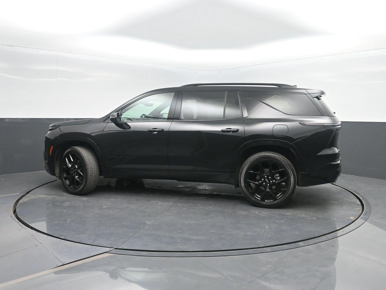 Used 2024 Mosaic Black Metallic Chevrolet FWD RS image 46
