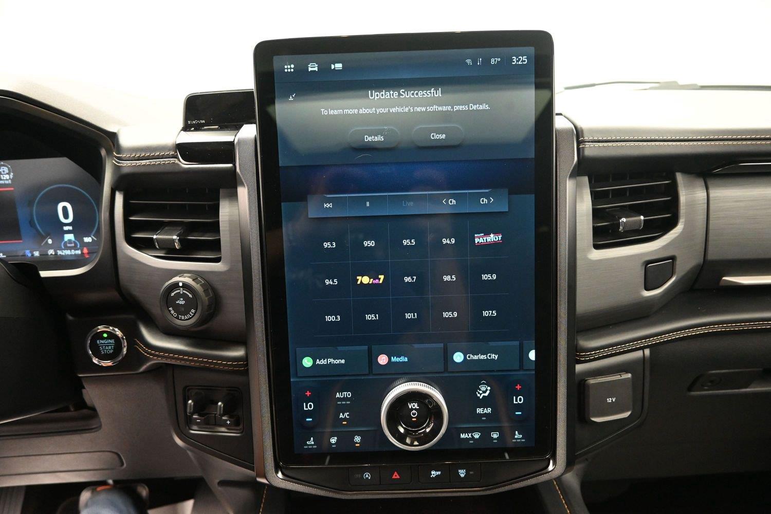 Used 2023 Stone Blue FORD Platinum image 32