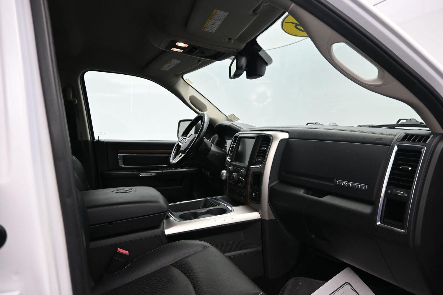 Used 2016 Bright White Clearcoat Ram Laramie image 12