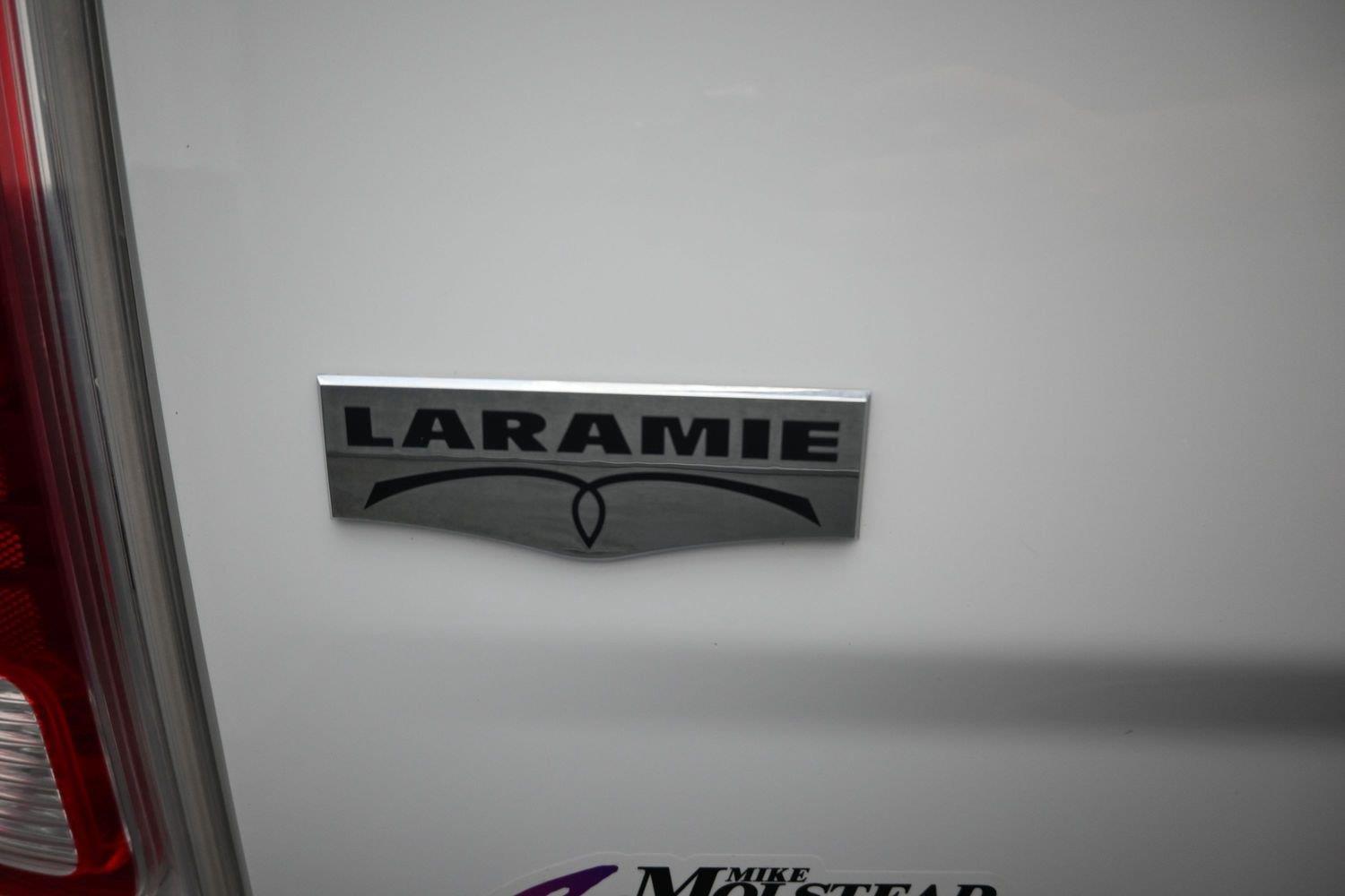 Used 2016 Bright White Clearcoat Ram Laramie image 16