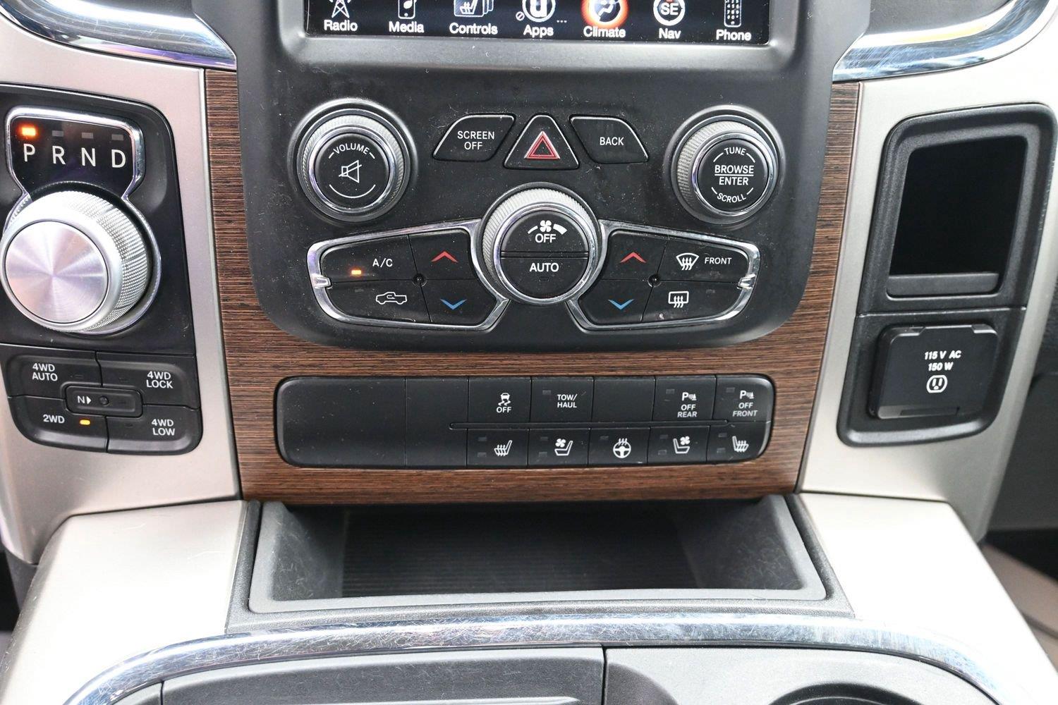 Used 2016 Bright White Clearcoat Ram Laramie image 29