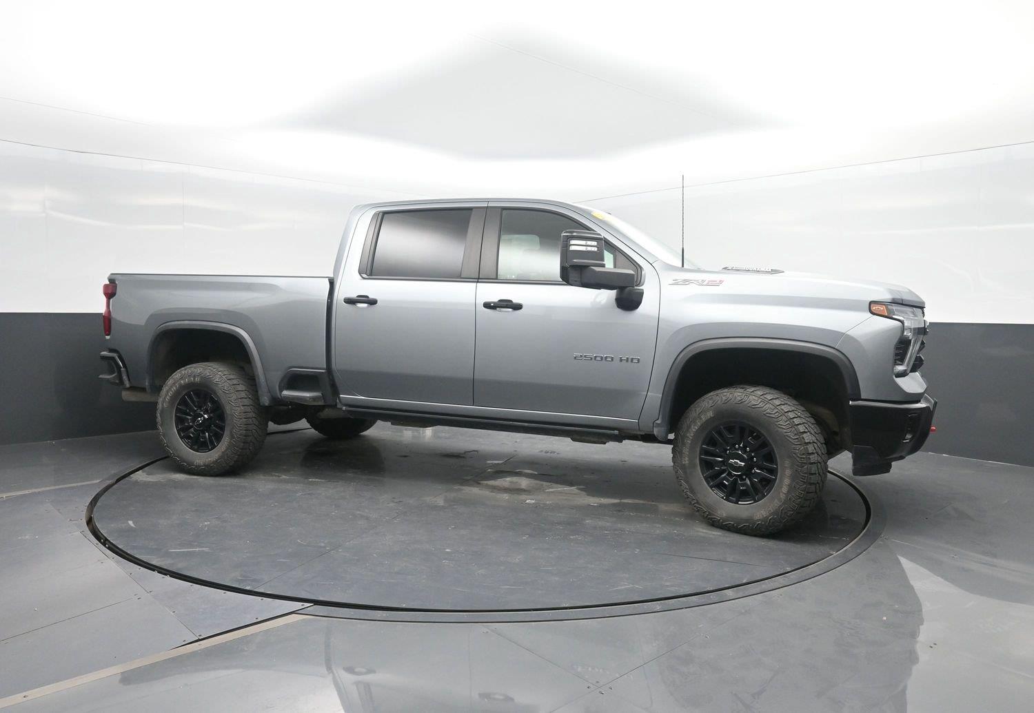 Used 2024 Sterling Gray Metallic Chevrolet ZR2 image 3