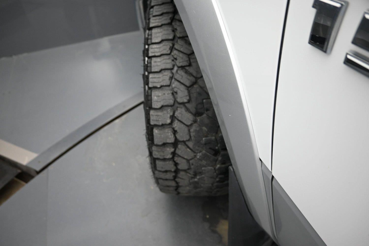 Used 2016 Bright White Clearcoat Ram Laramie image 5