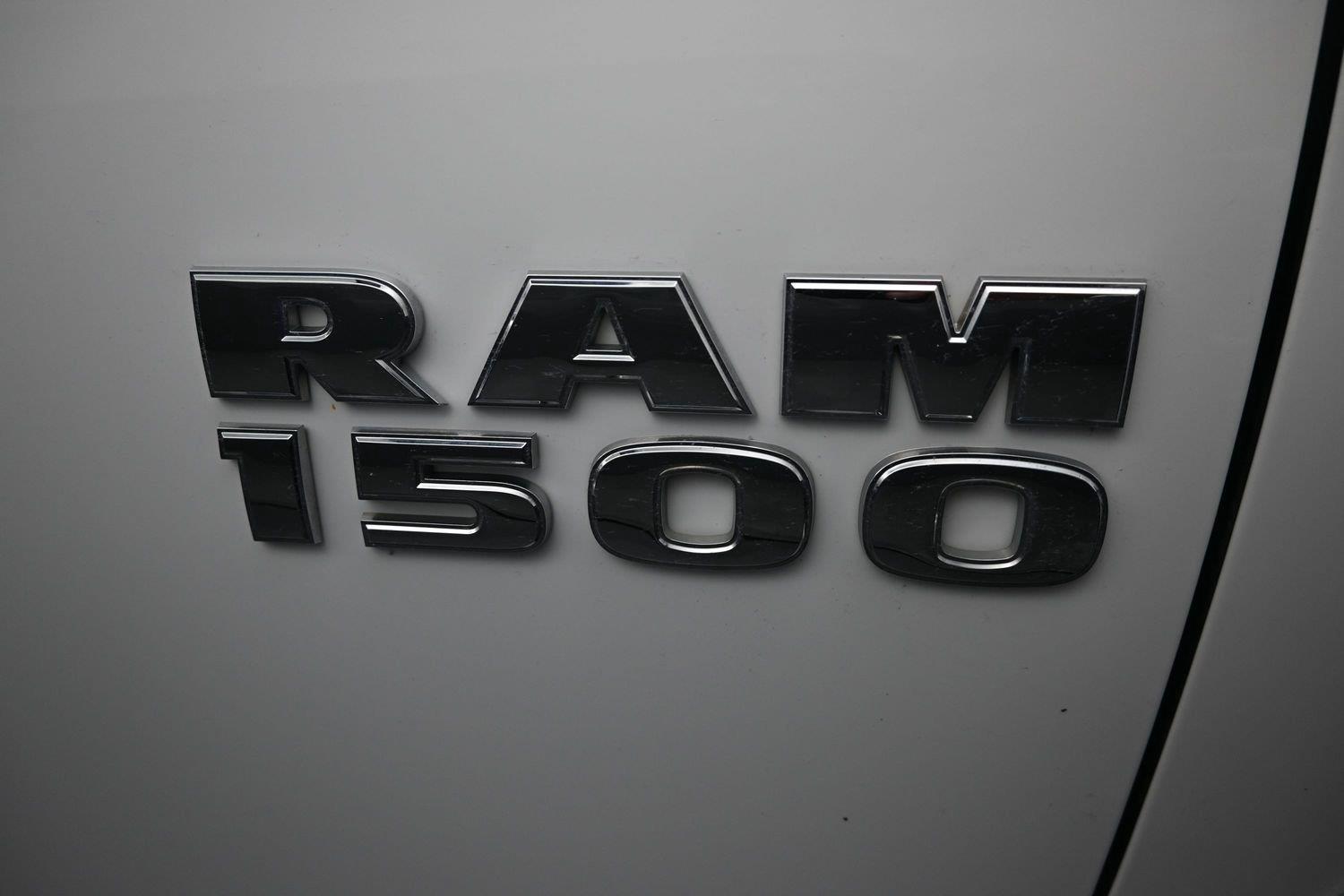 Used 2016 Bright White Clearcoat Ram Laramie image 7