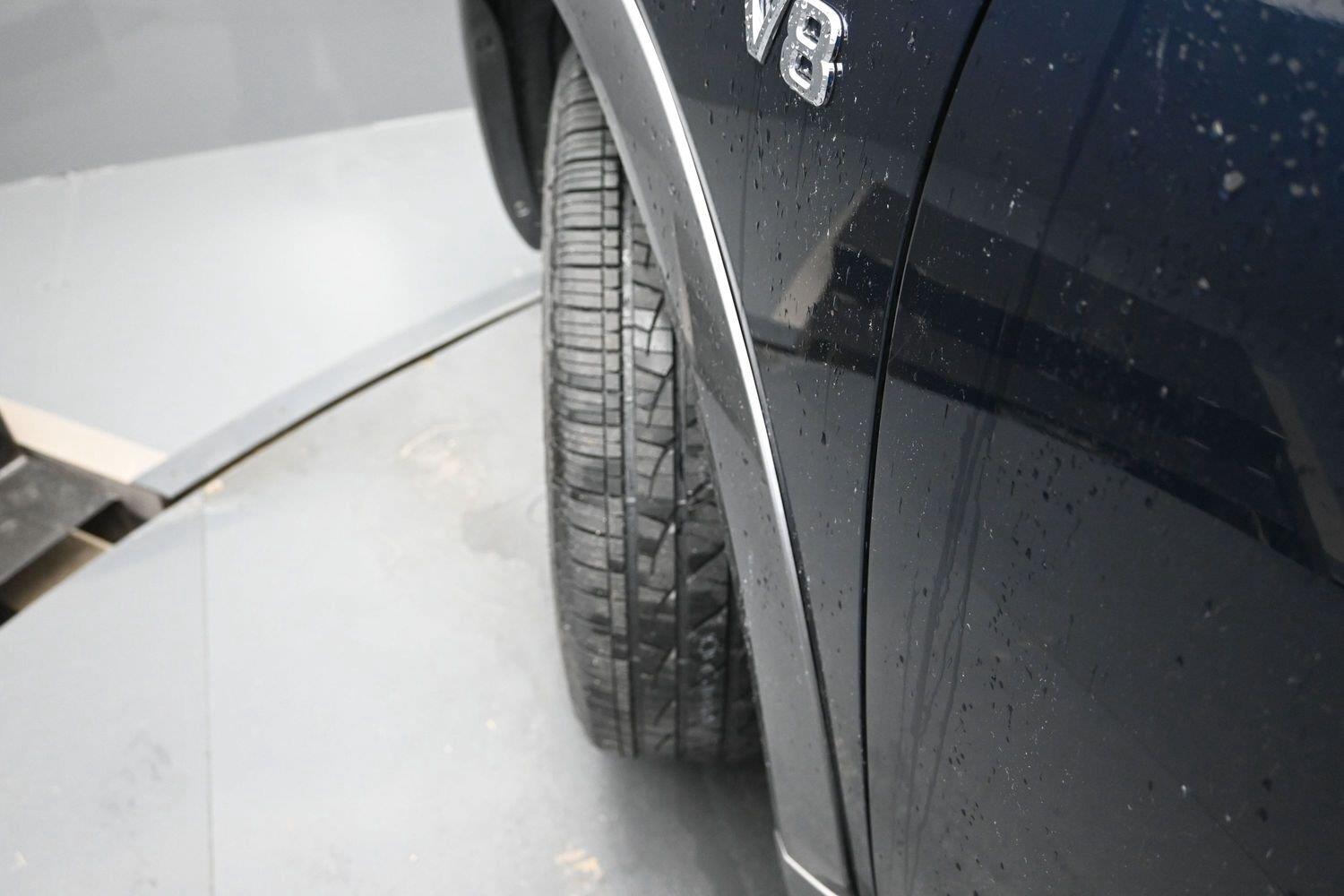 Used 2018 Hermosa Blue Nissan Platinum image 5