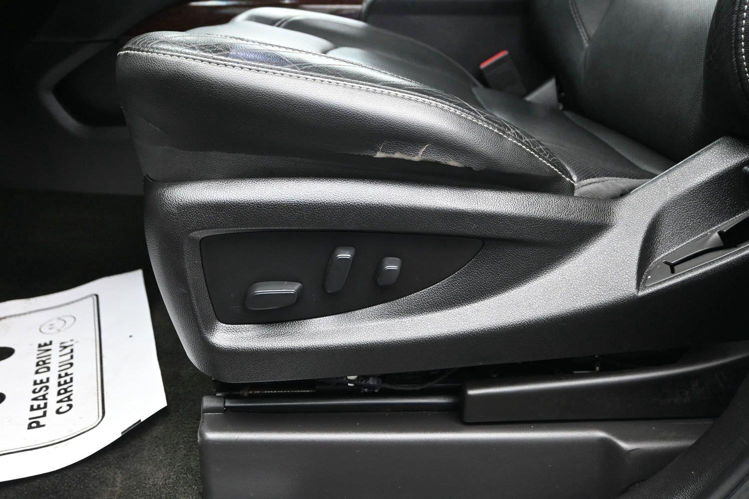 Used 2018 Summit White GMC SLT image 25