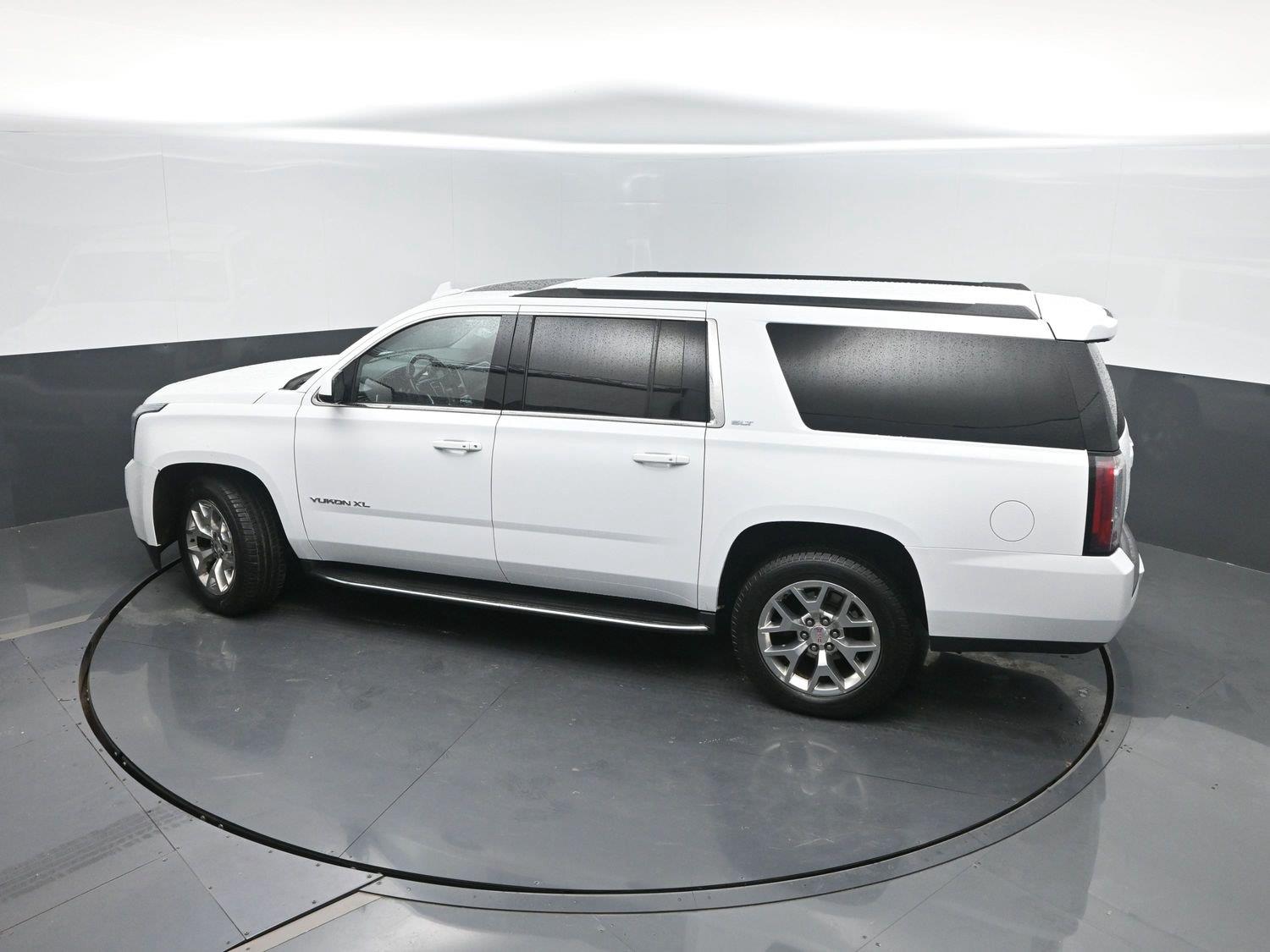 Used 2018 Summit White GMC SLT image 42