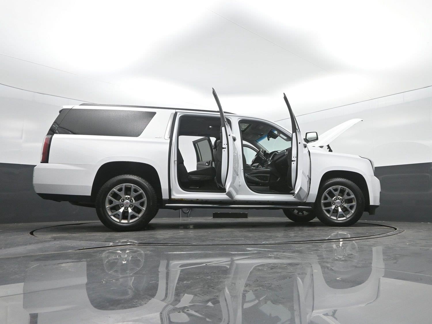 Used 2018 Summit White GMC SLT image 56