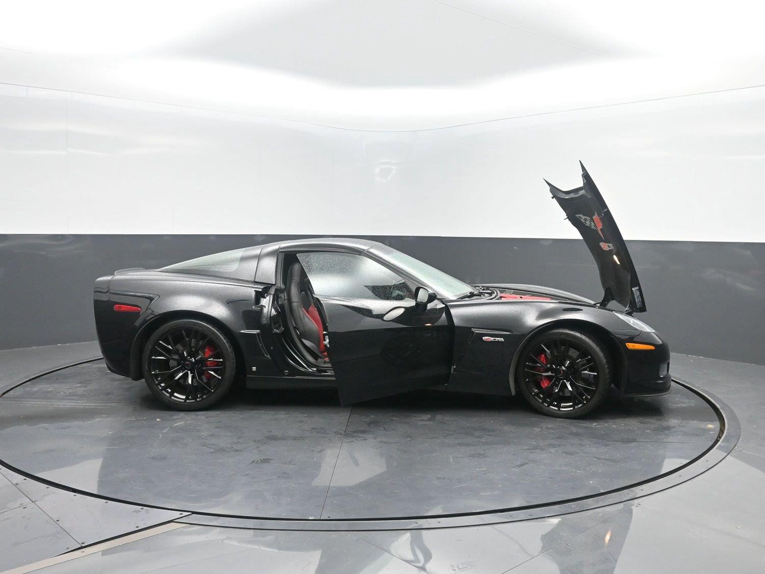 Used 2006 Black Chevrolet Z06 image 37