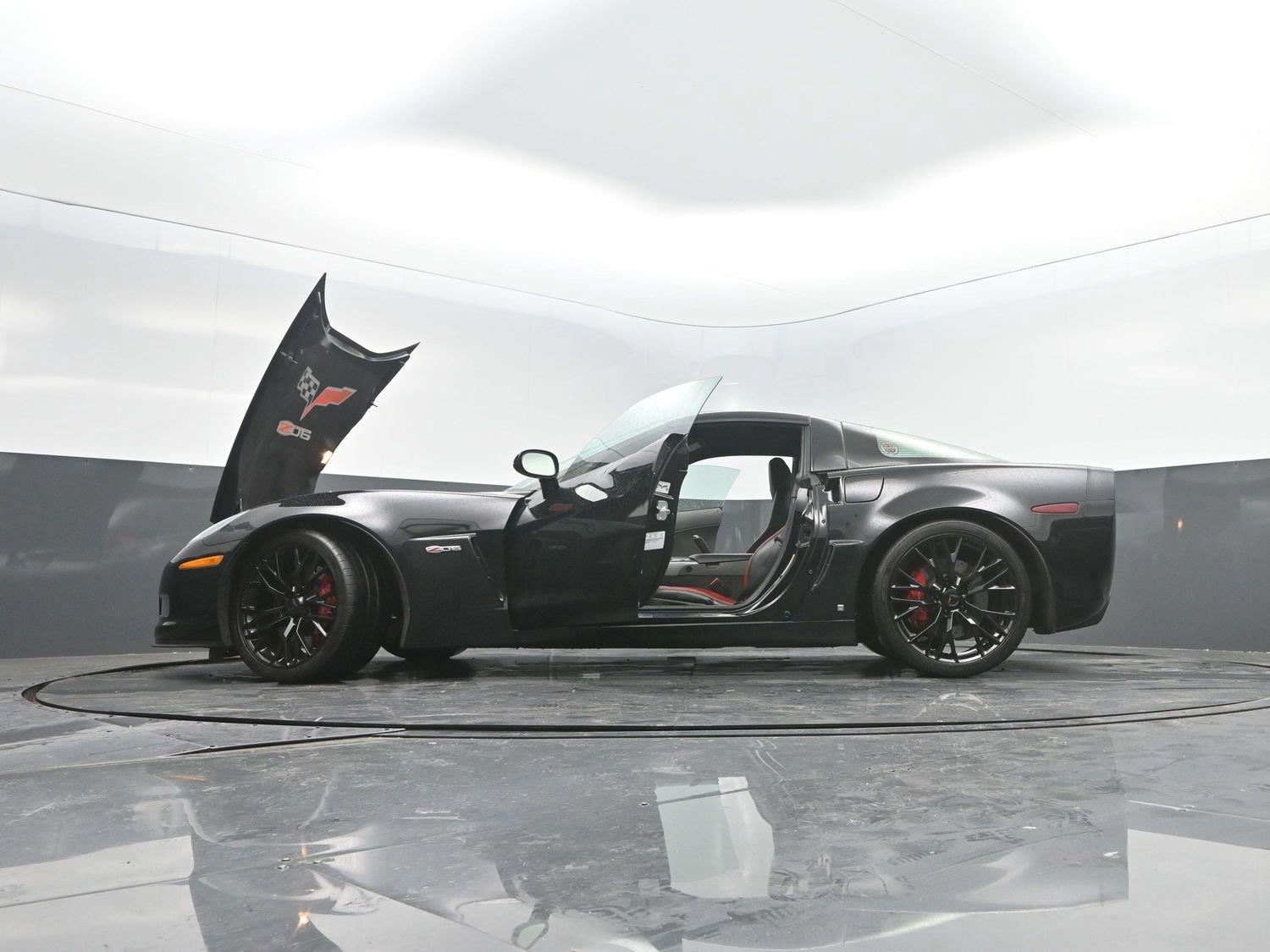 Used 2006 Black Chevrolet Z06 image 40