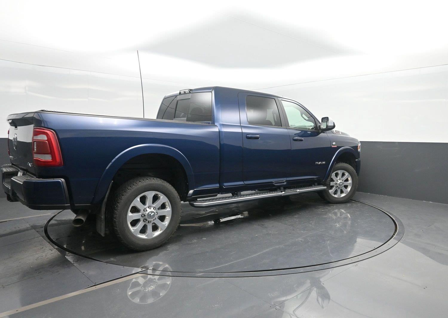 Used 2019 Patriot Blue Pearlcoat Ram Laramie image 2