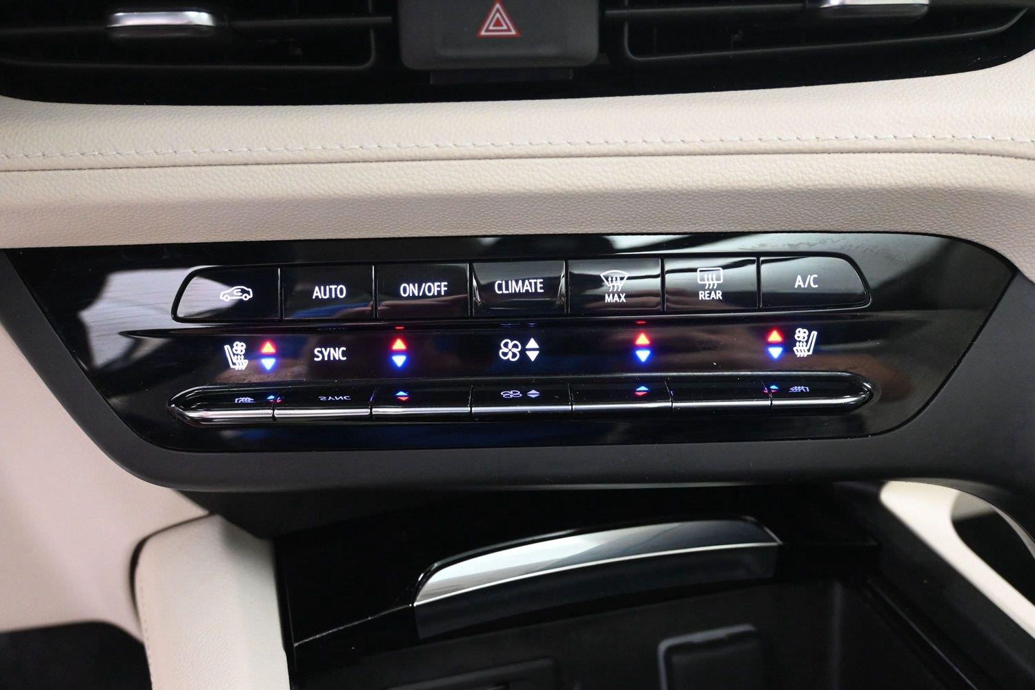 Used 2023 Sapphire Metallic Buick Avenir image 29