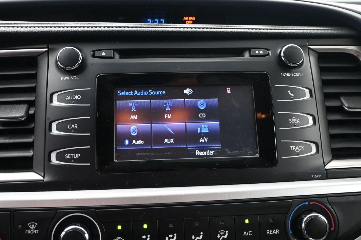 Used 2015 Attitude Black Metallic Toyota LE image 23