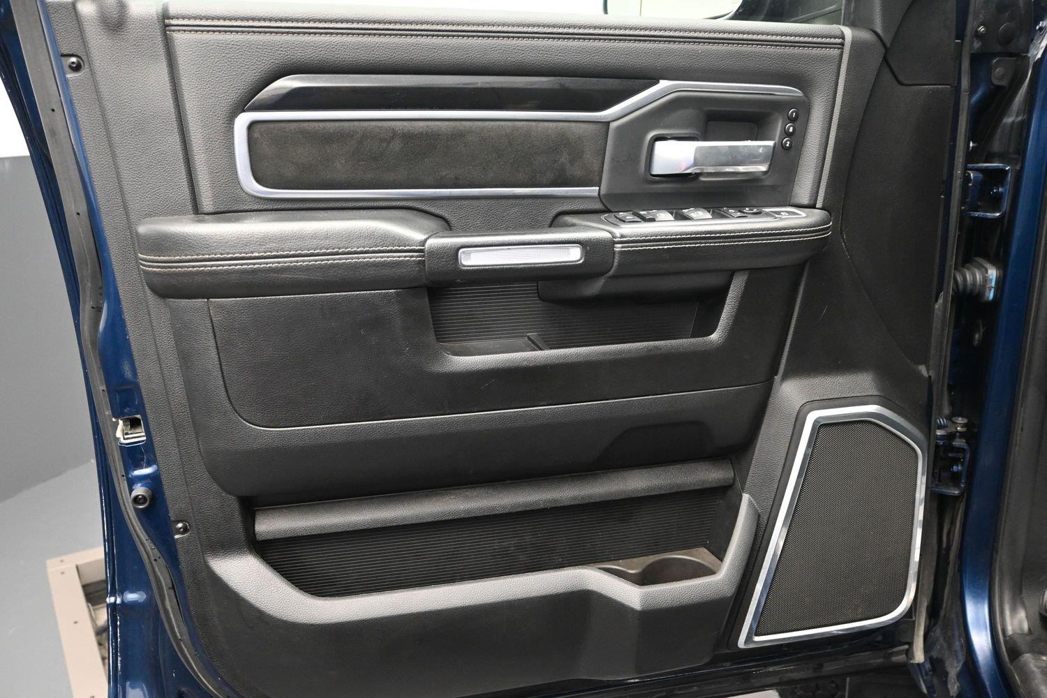 Used 2019 Patriot Blue Pearlcoat Ram Laramie image 21