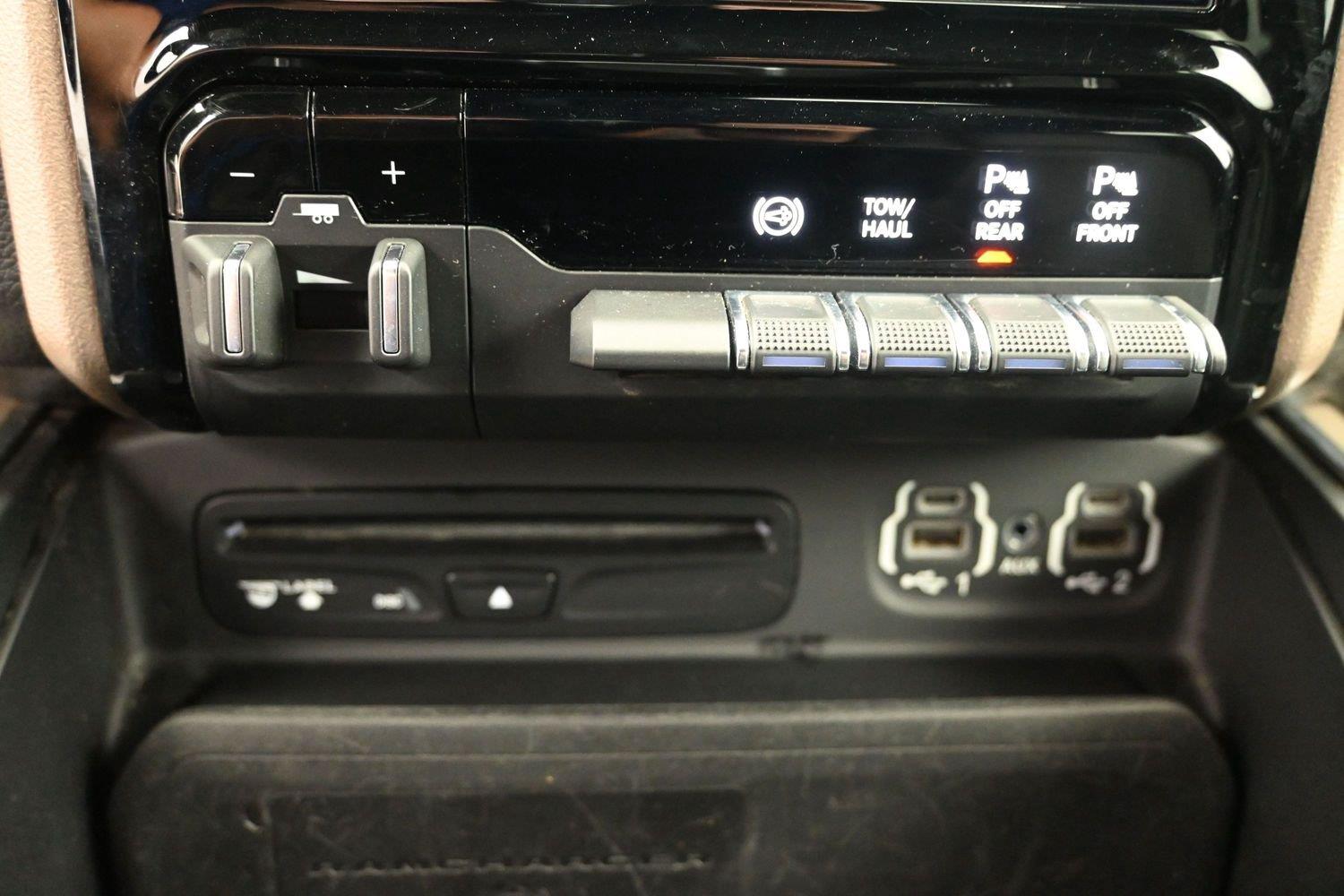 Used 2019 Patriot Blue Pearlcoat Ram Laramie image 32