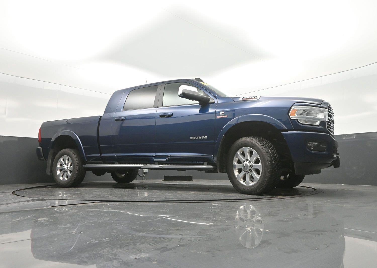 Used 2019 Patriot Blue Pearlcoat Ram Laramie image 40