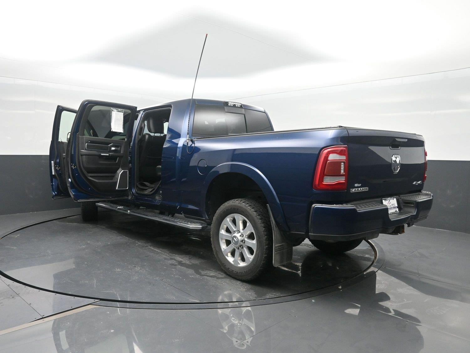 Used 2019 Patriot Blue Pearlcoat Ram Laramie image 51
