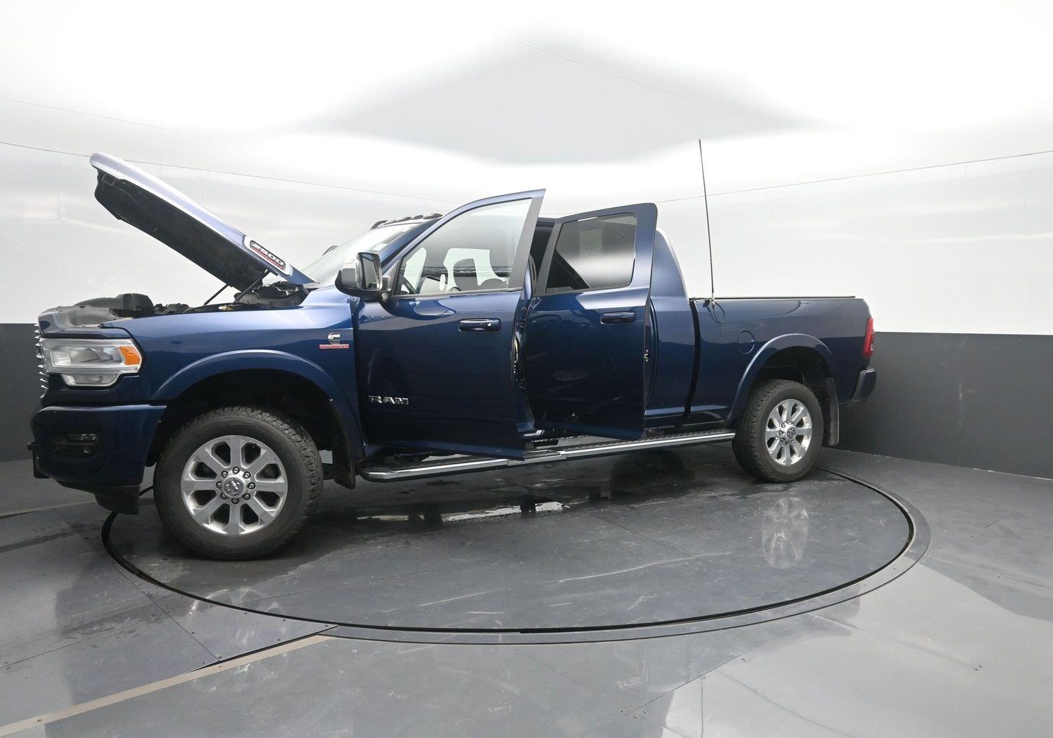 Used 2019 Patriot Blue Pearlcoat Ram Laramie image 53