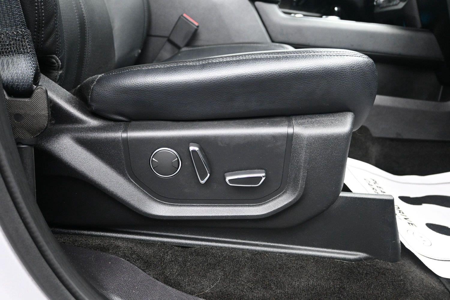 Used 2018 Ingot Silver Ford Limited image 13