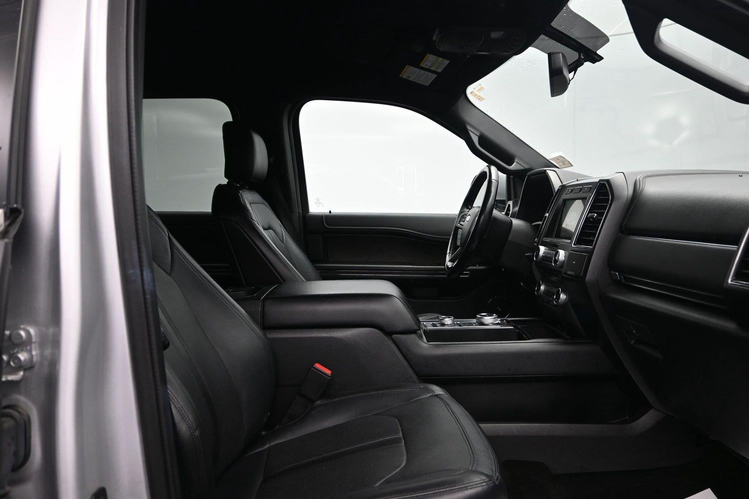 Used 2018 Ingot Silver Ford Limited image 14