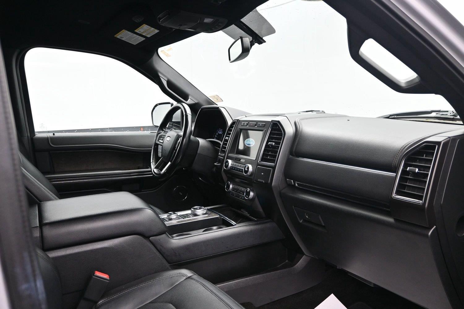 Used 2018 Ingot Silver Ford Limited image 15