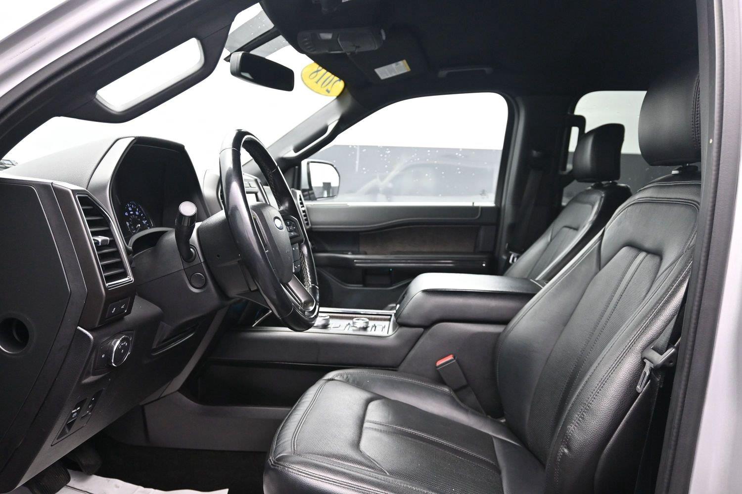 Used 2018 Ingot Silver Ford Limited image 29