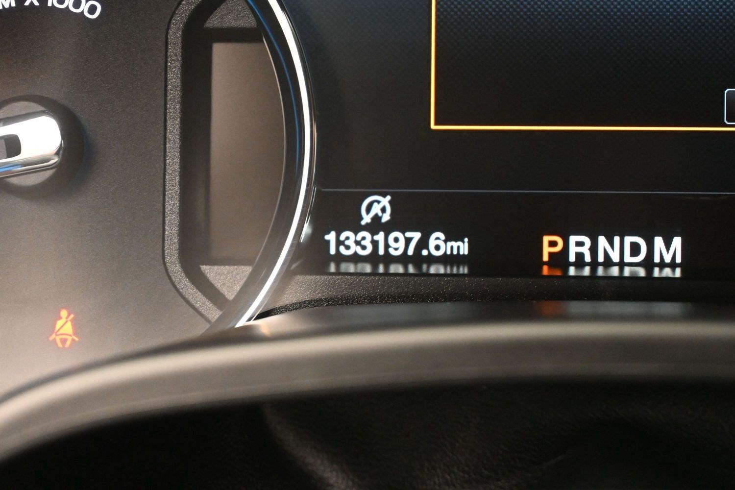 Used 2018 Ingot Silver Ford Limited image 34