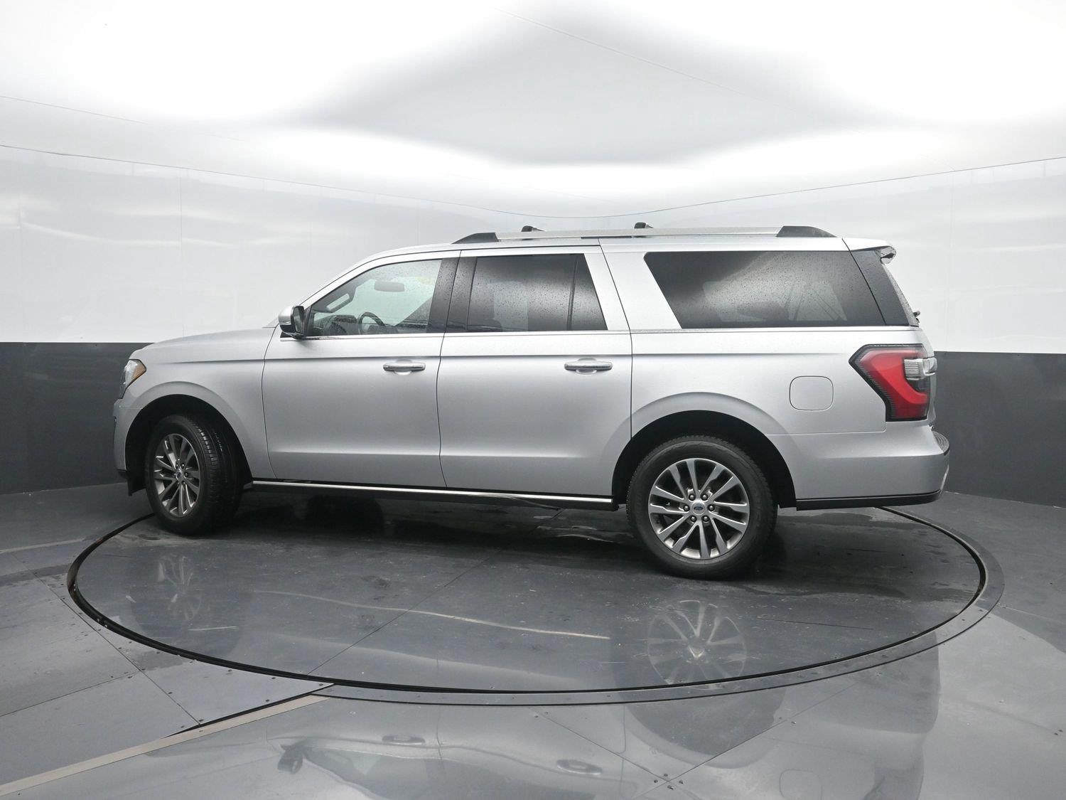 Used 2018 Ingot Silver Ford Limited image 45