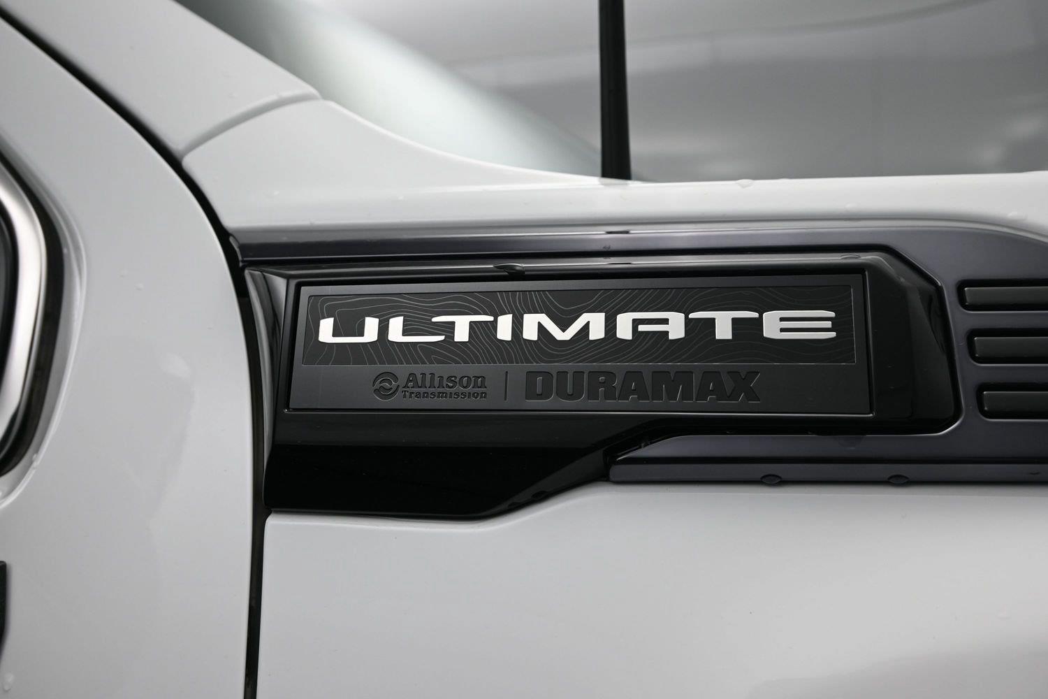 Used 2024 Summit White GMC Denali Ultimate image 6