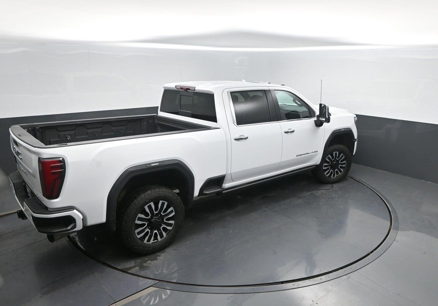 Used 2024 Summit White GMC Denali Ultimate image 45