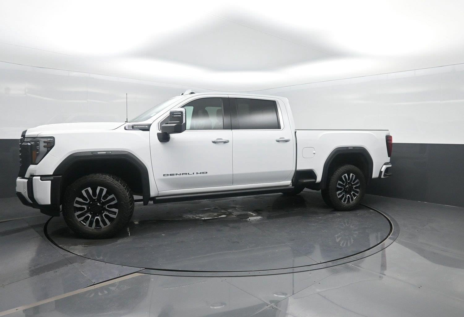 Used 2024 Summit White GMC Denali Ultimate image 48