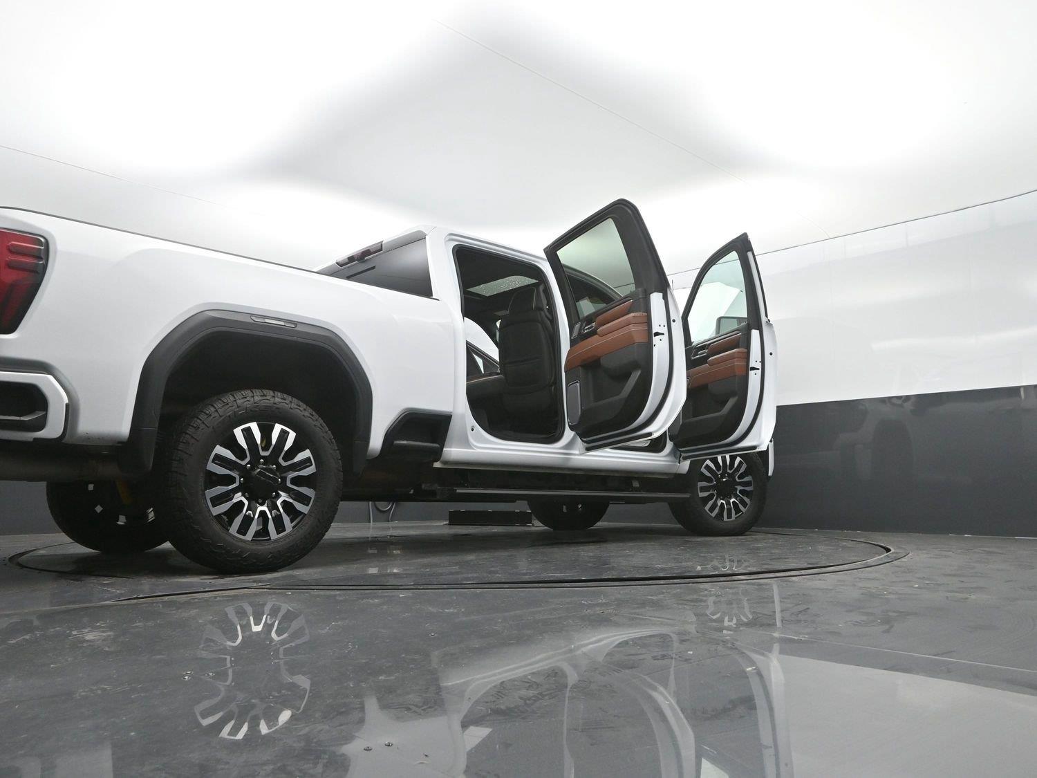 Used 2024 Summit White GMC Denali Ultimate image 56