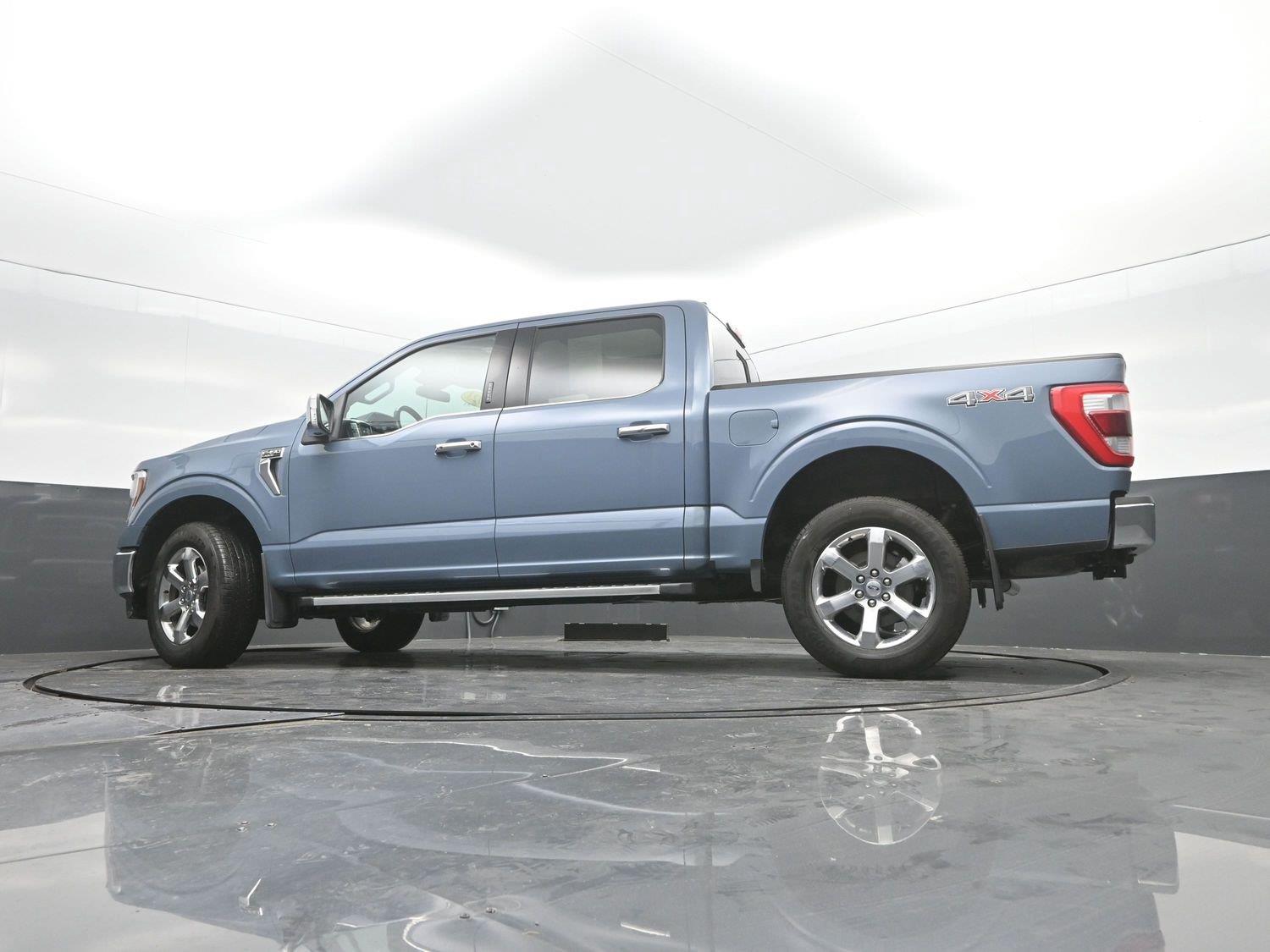 Used 2023 Azure Gray Metallic Tri-Coat Ford LARIAT image 40