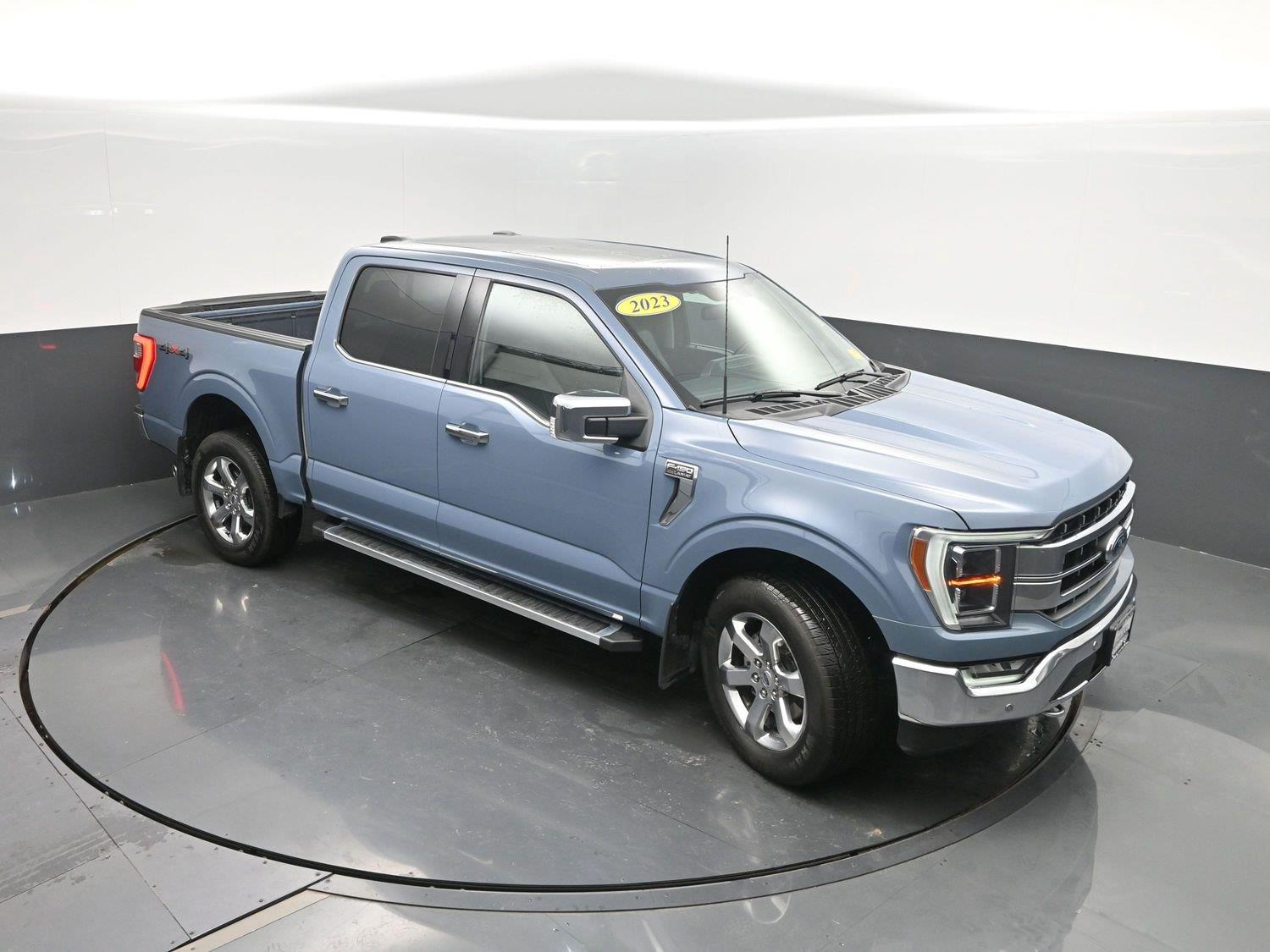 Used 2023 Azure Gray Metallic Tri-Coat Ford LARIAT image 46