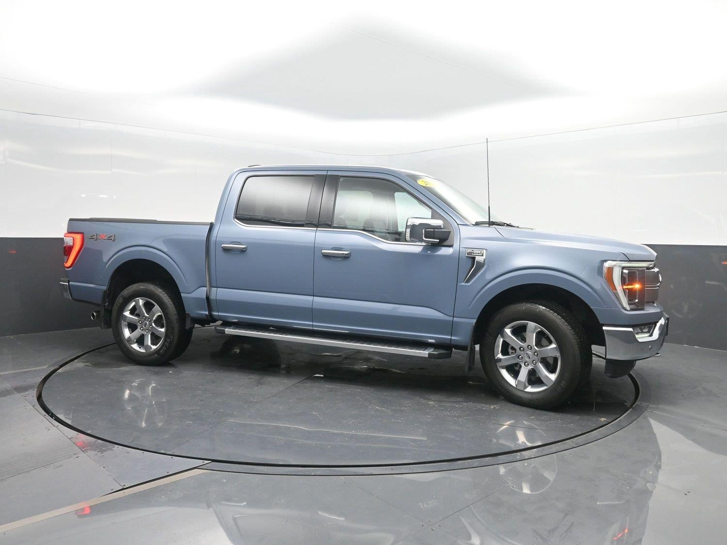 Used 2023 Azure Gray Metallic Tri-Coat Ford LARIAT image 3
