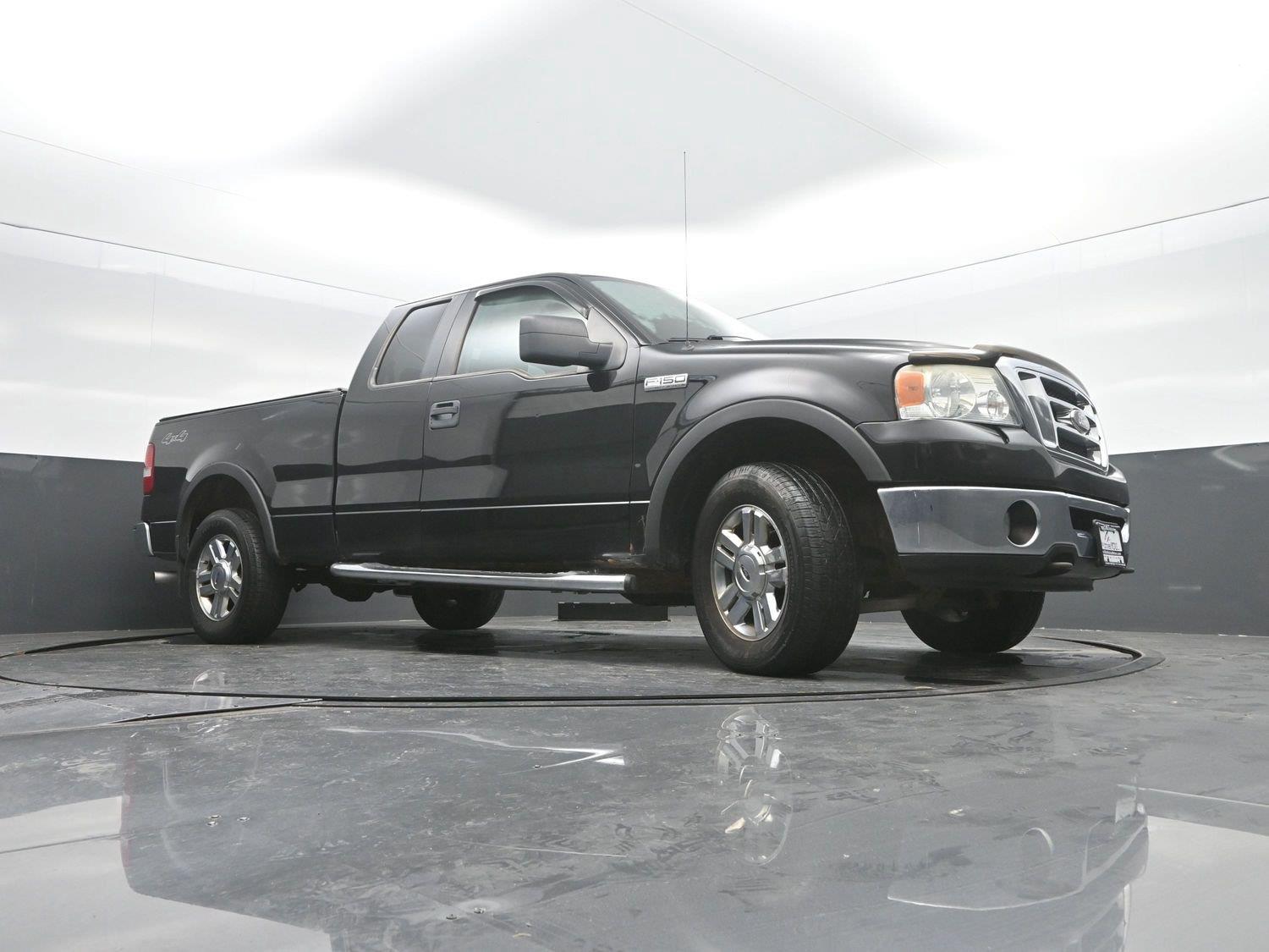 Used 2008 Black Clearcoat Ford XLT image 28