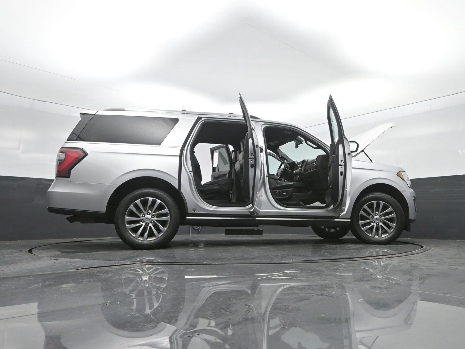 Used 2018 Ingot Silver Ford Limited image 56