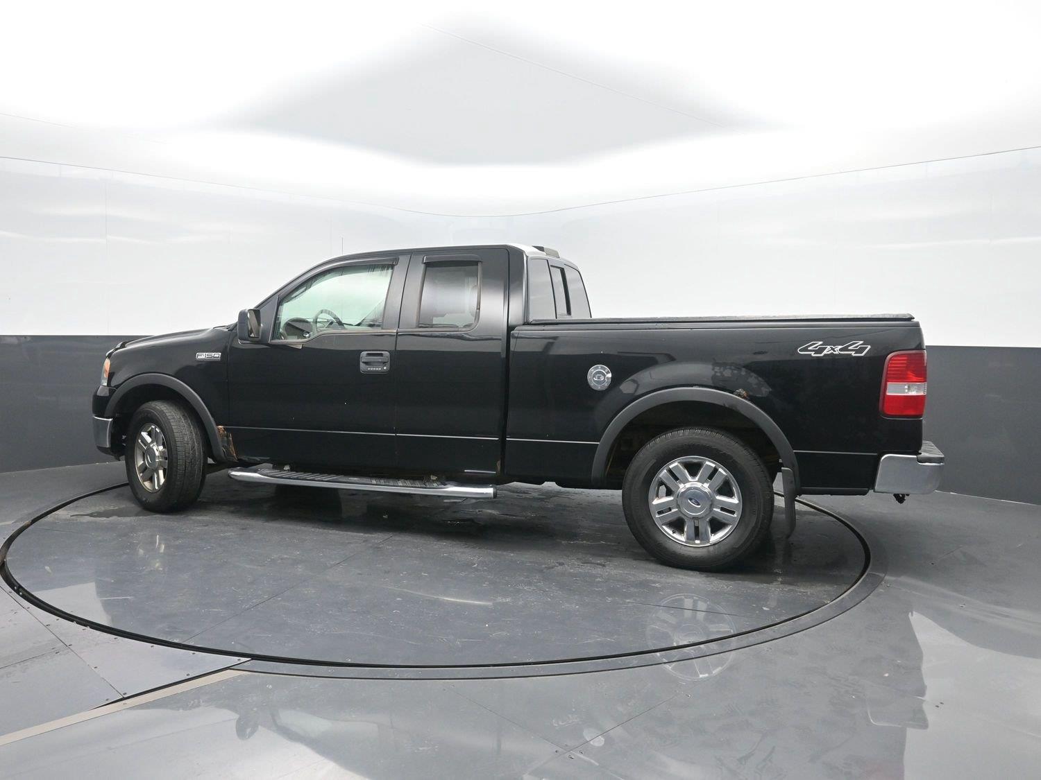 Used 2008 Black Clearcoat Ford XLT image 33